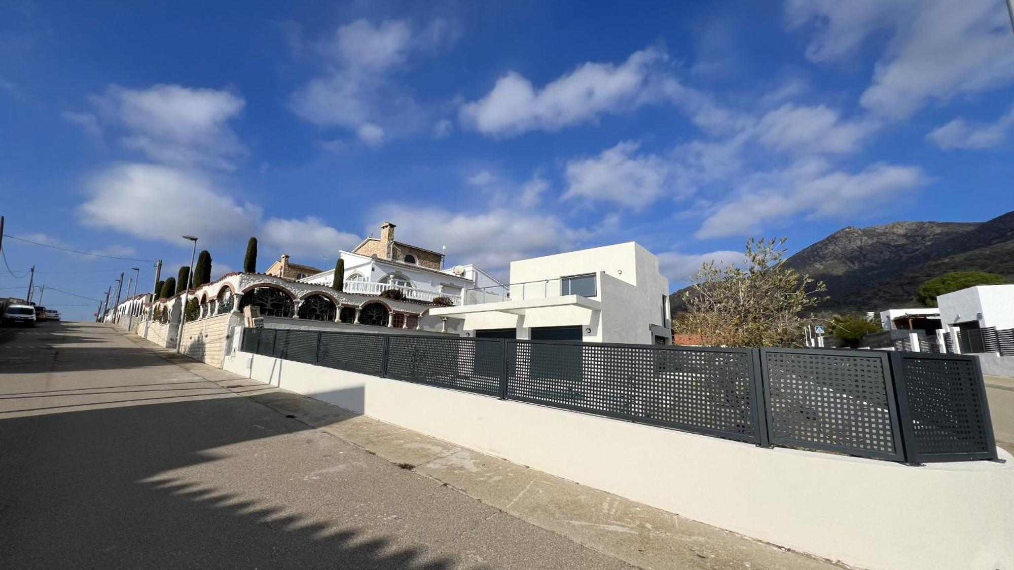 Villa Casa Moderna Roses Con Piscina Y Jardin Mas Bosca, Roses Palau Saverdera Exterior foto